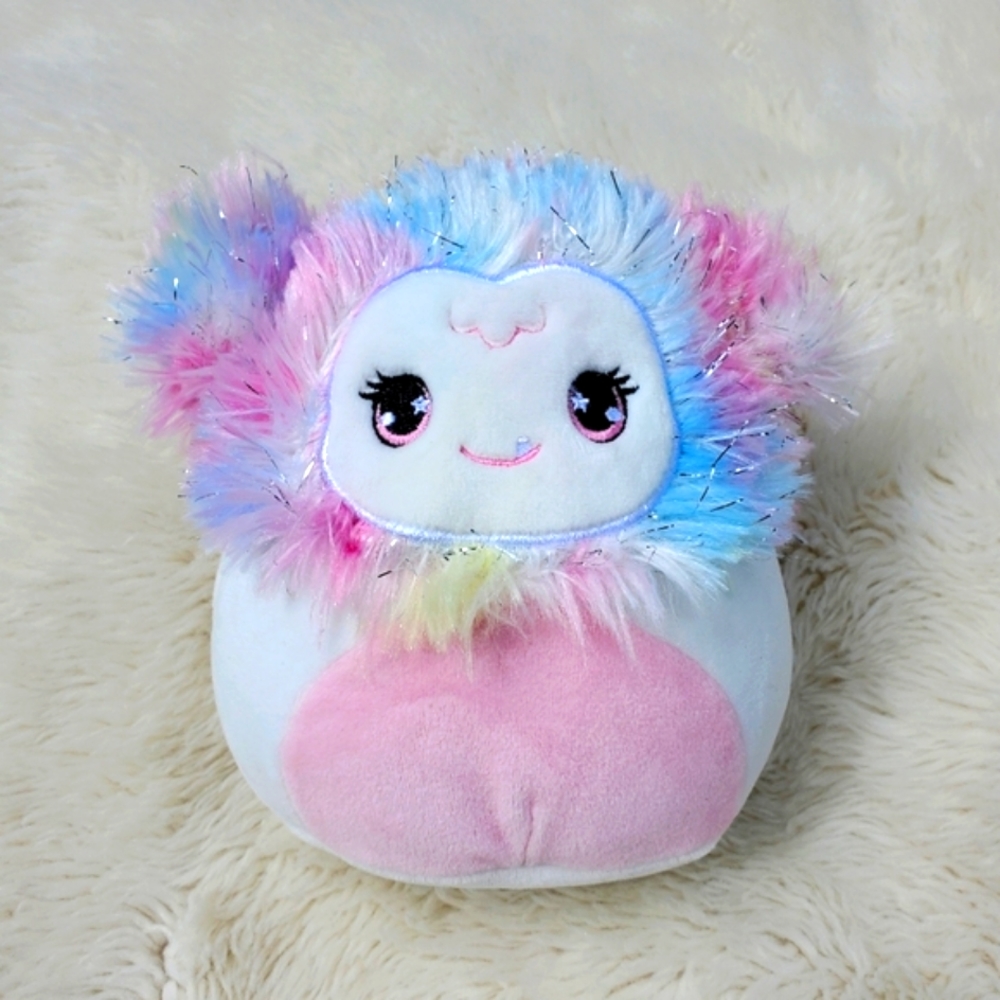 Zaylee Yeti Squishmallow. 5" inch. Rainbow